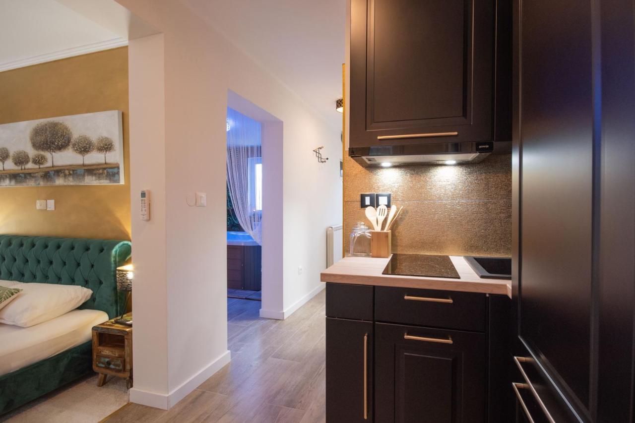 Wellness D'or - Exclusive New With Whirlpool, Sauna, Sunny Terrace, Private Parking Poreč