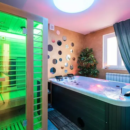 Wellness Studio D'Or: Exclusive Apartment with Spa Amenities Porec Exterior photo