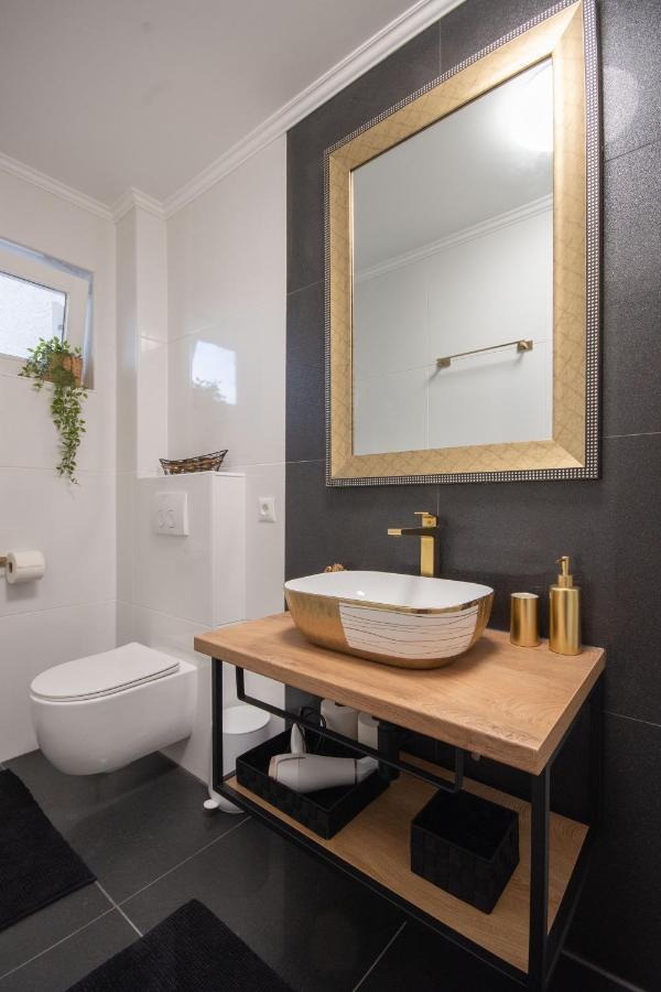 Apartment Wellness D'or: Exclusive With Amenities *